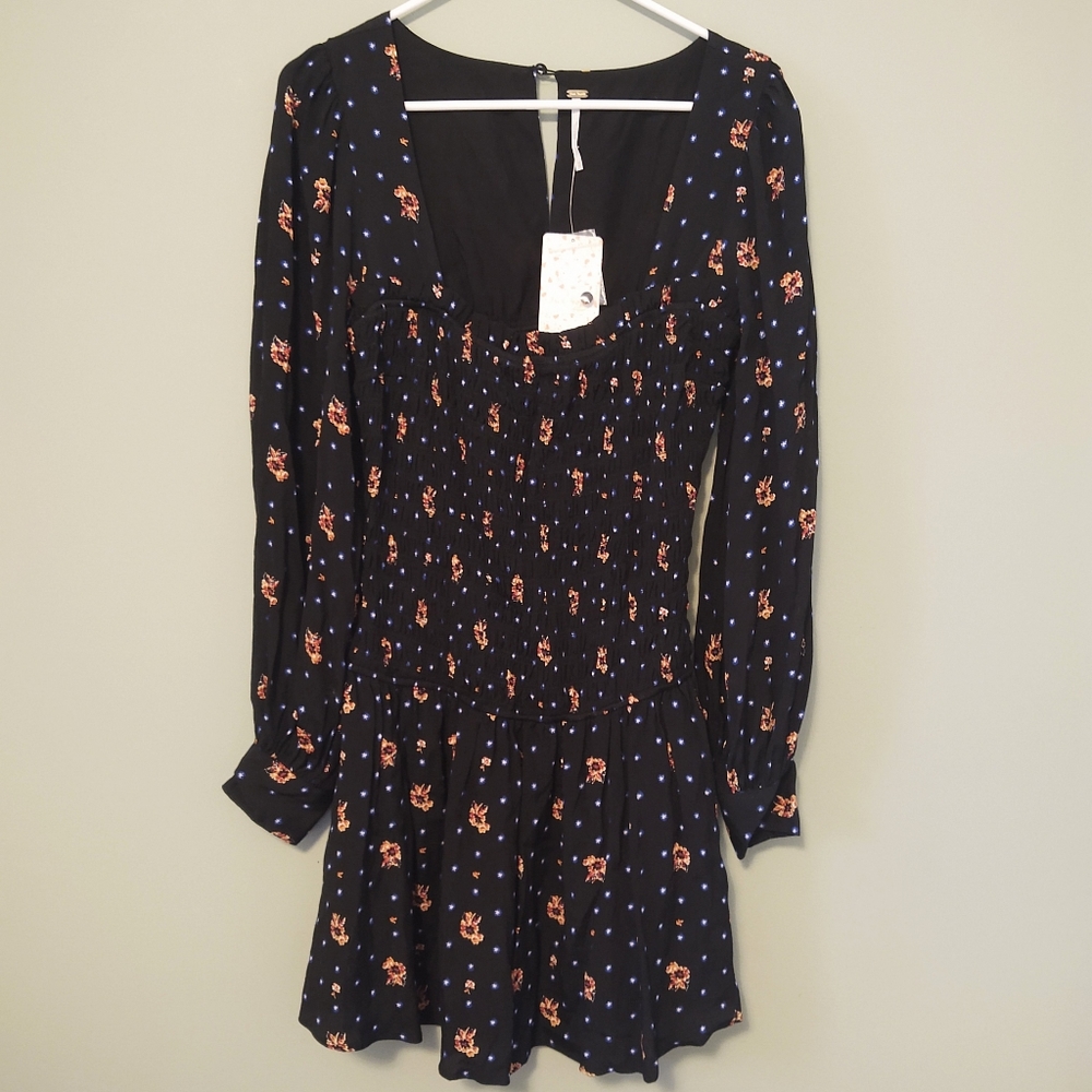 NWT FREE PEOPLE Black Floral Star Pattern Smocked Bodice Mini Dress Size XSmall